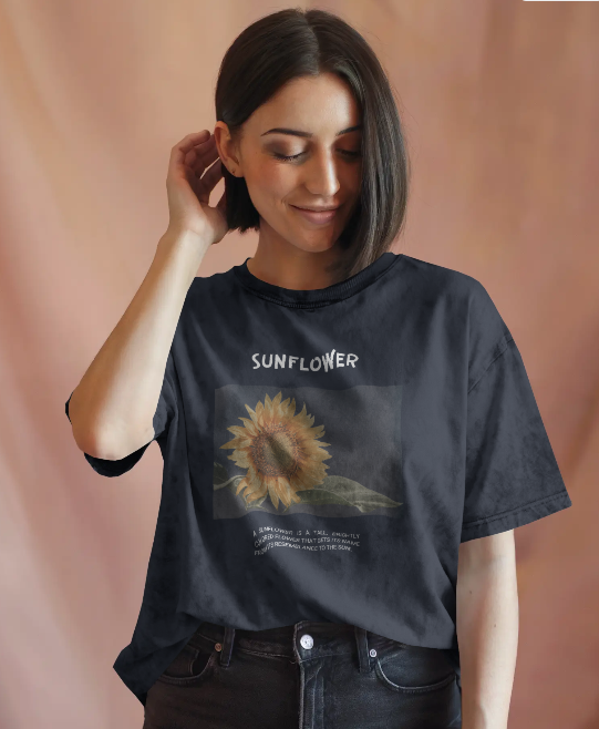Vintage Sunflower Oversized Graphic Tee โ Aesthetic Botanical Print